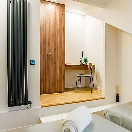 Ξενοδοχείο Spacious Loft With - 4br8p - Montmartre 3*