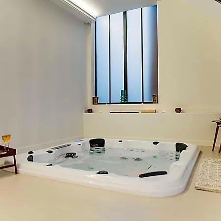 Spacious Loft With - 4br8p - Montmartre Ξενοδοχείο Παρίσι