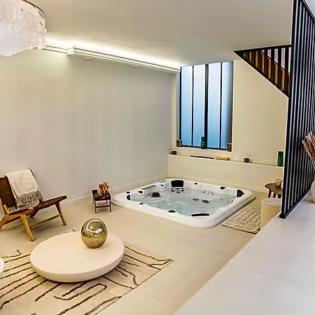Spacious Loft With - 4br8p - Montmartre 3* Παρίσι